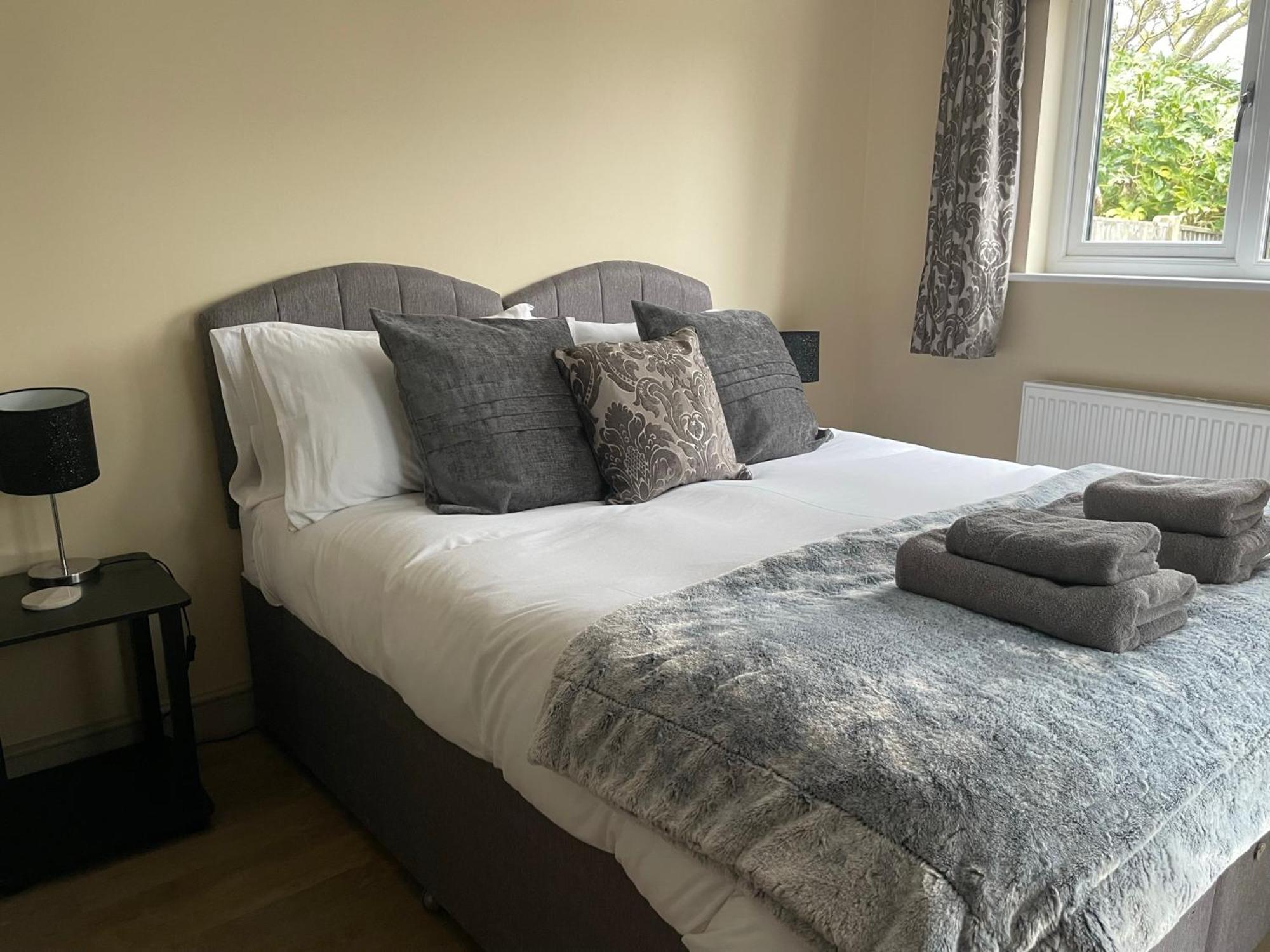 Saltkettle In Blakeney, Sleeping 12 In 5 Bedrooms Blakeney  Buitenkant foto